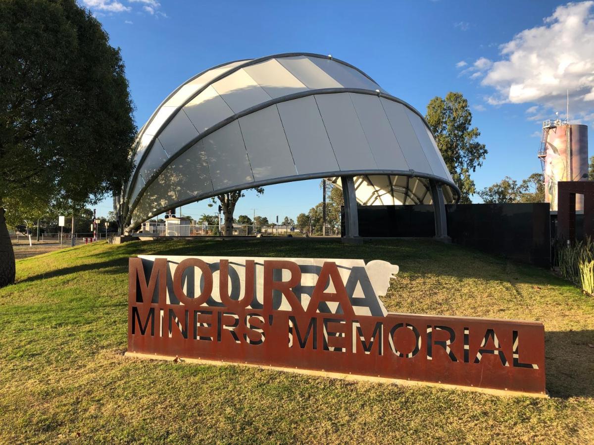 Moura Motel Exterior photo